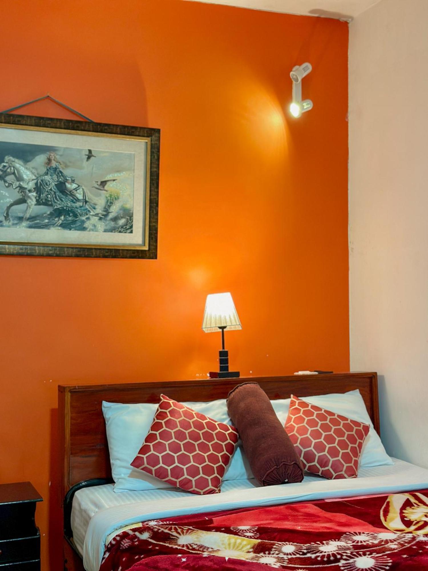 Hills Rest Guest house Nuwara Eliya